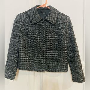 TAHARI tweed cropped blazer jacket Size 2